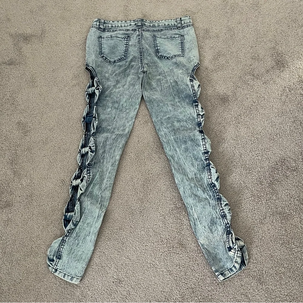 Lookbook Store Side Bow Cutout Jeans Size 6 - Picture 3 of 4
